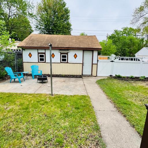 4416 Logan Avenue N, Minneapolis, MN 55412