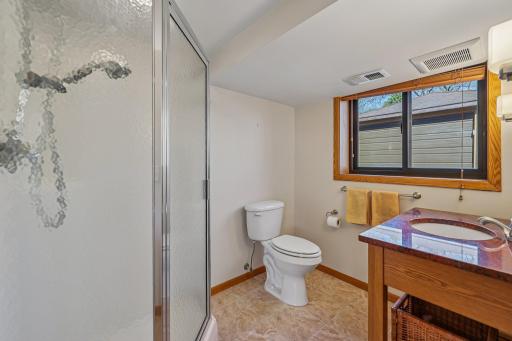 18-web-or-mls-Bittersweet Ln-S1704-016.jpg