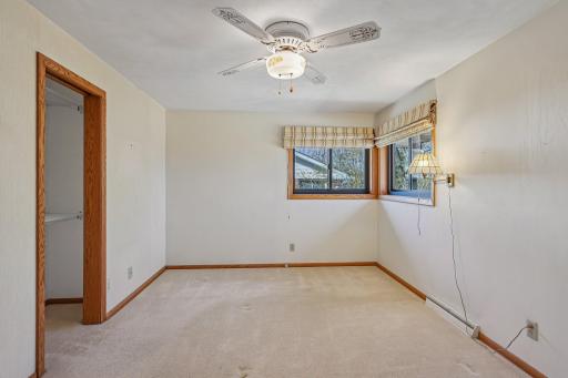24-web-or-mls-Bittersweet Ln-S1704-022.jpg