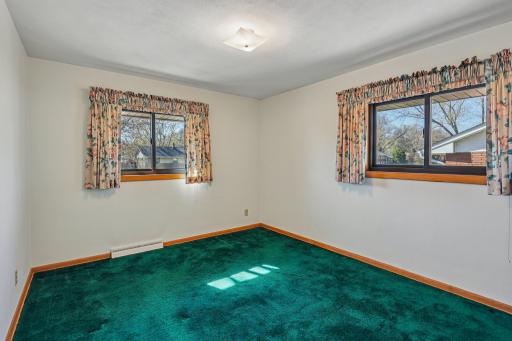 26-web-or-mls-Bittersweet Ln-S1704-024.jpg