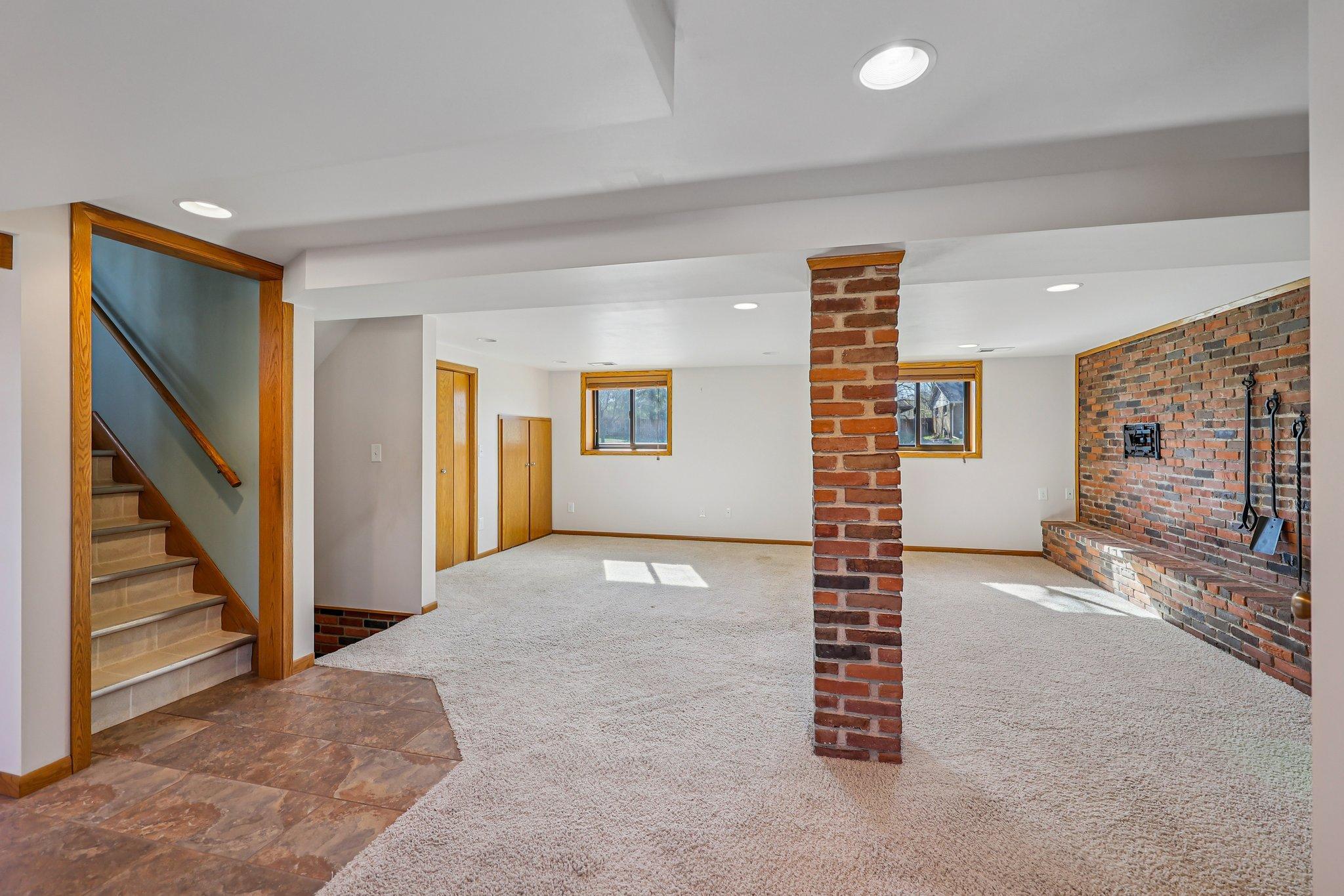 28-web-or-mls-Bittersweet Ln-S1704-026.jpg