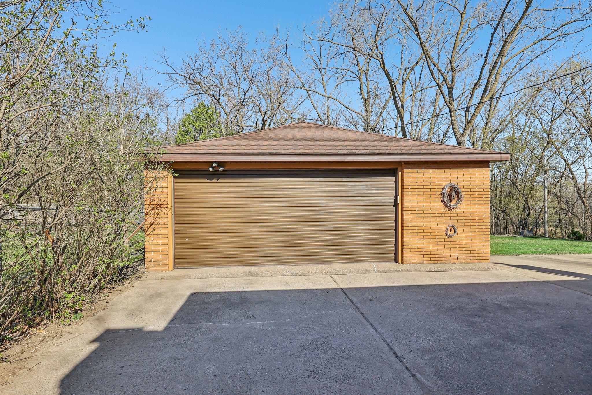 47-web-or-mls-Bittersweet Ln-S1704-043.jpg