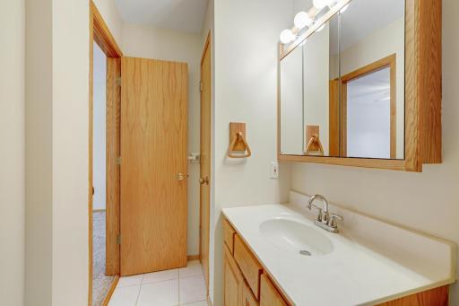 2305 E 122nd Street, Burnsville, MN 55337