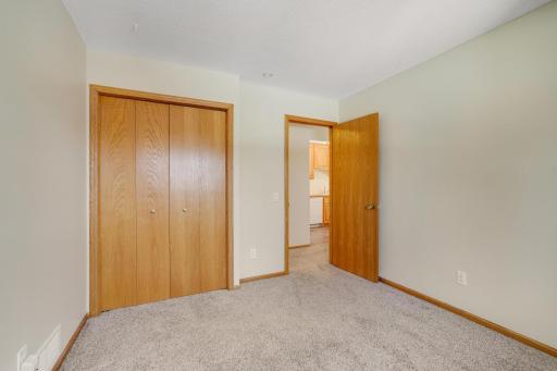 2305 E 122nd Street, Burnsville, MN 55337