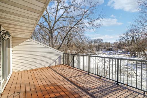2305 E 122nd Street, Burnsville, MN 55337