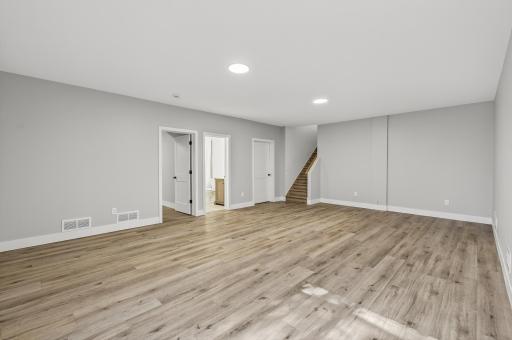 15153 Cates Lake Drive, Prior Lake, MN 55372