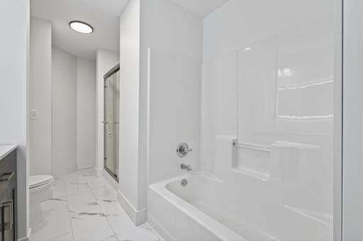 15153 Cates Lake Drive, Prior Lake, MN 55372