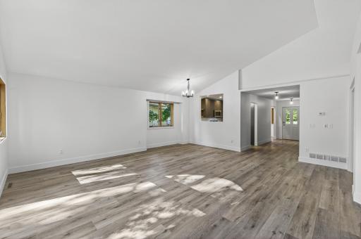 15153 Cates Lake Drive, Prior Lake, MN 55372