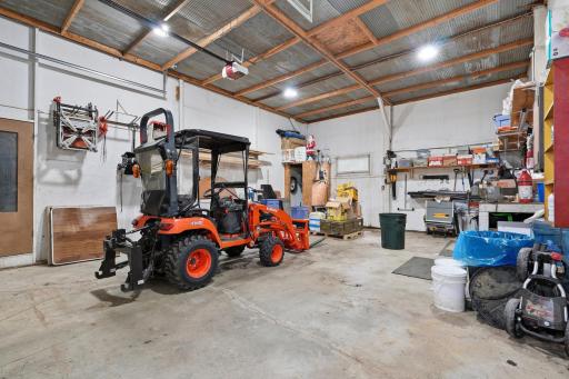 Shop middle section