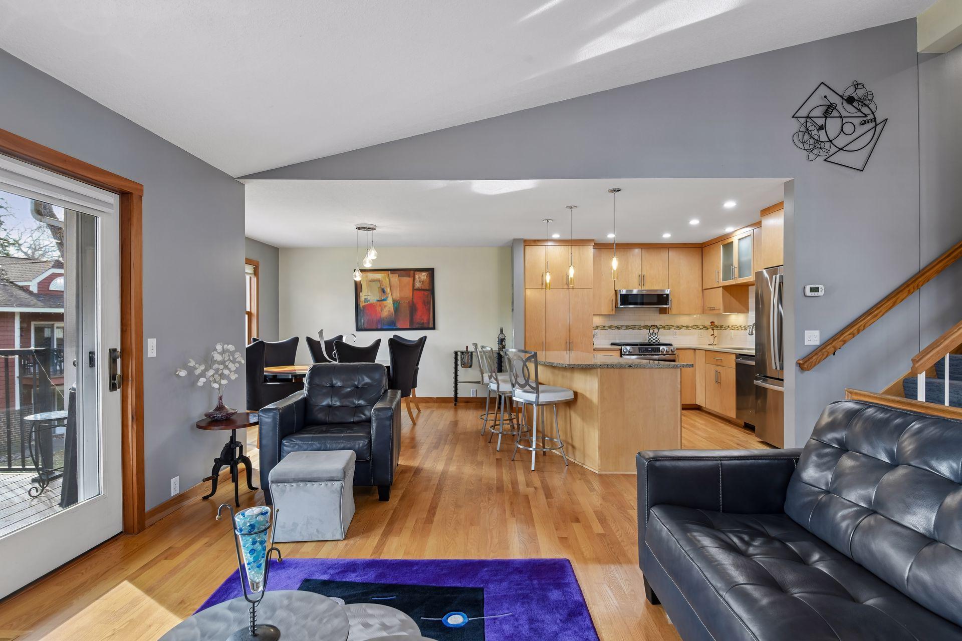 3433 Saint Louis Avenue - Spacecrafting - 0009.jpg