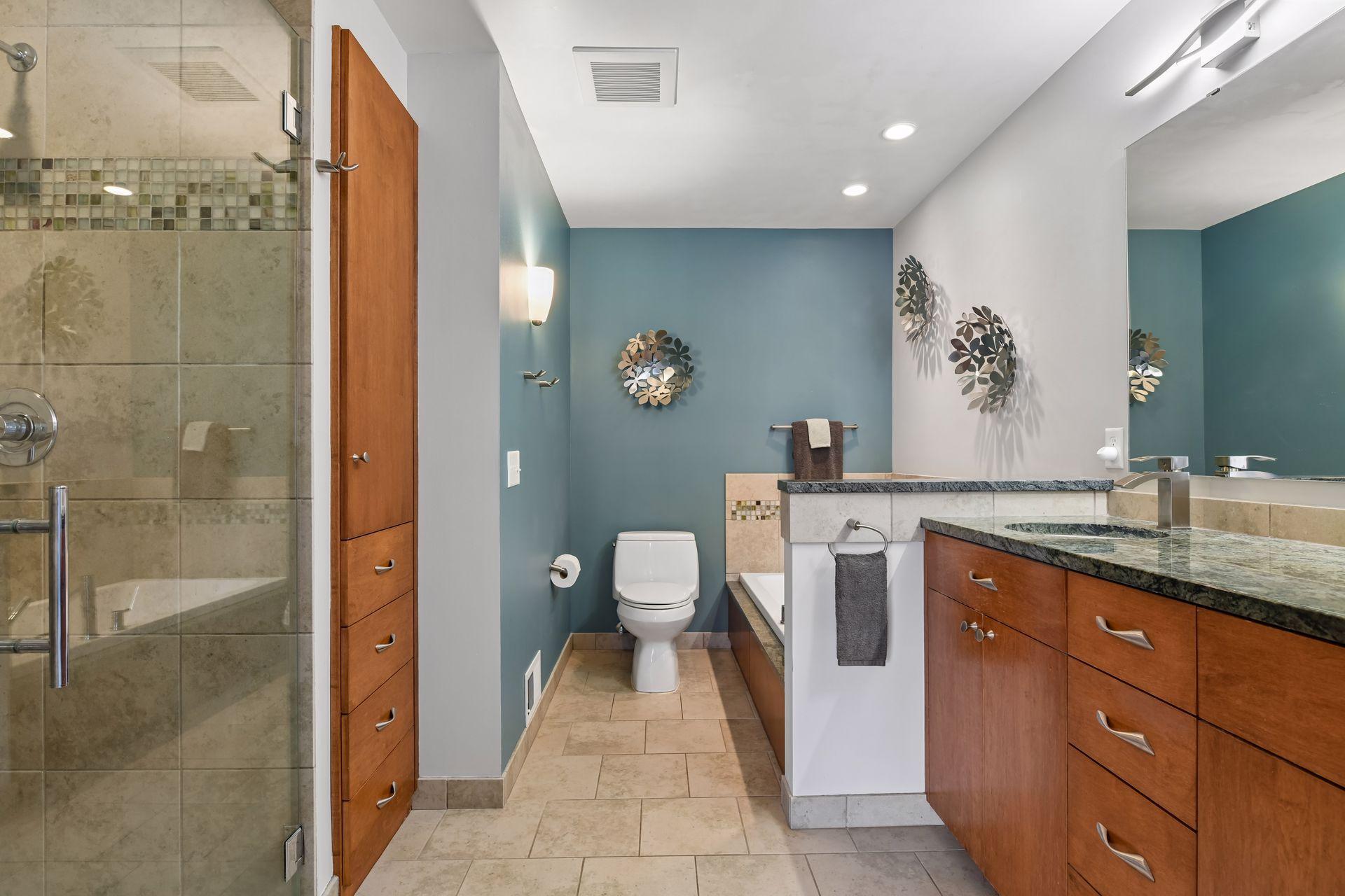 3433 Saint Louis Avenue - Spacecrafting - 0021.jpg