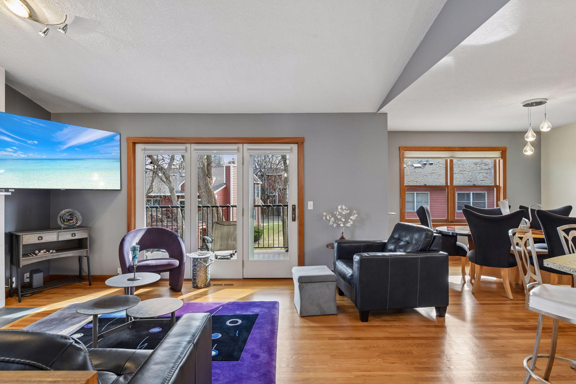 3433 Saint Louis Avenue - Spacecrafting - 0005.jpg