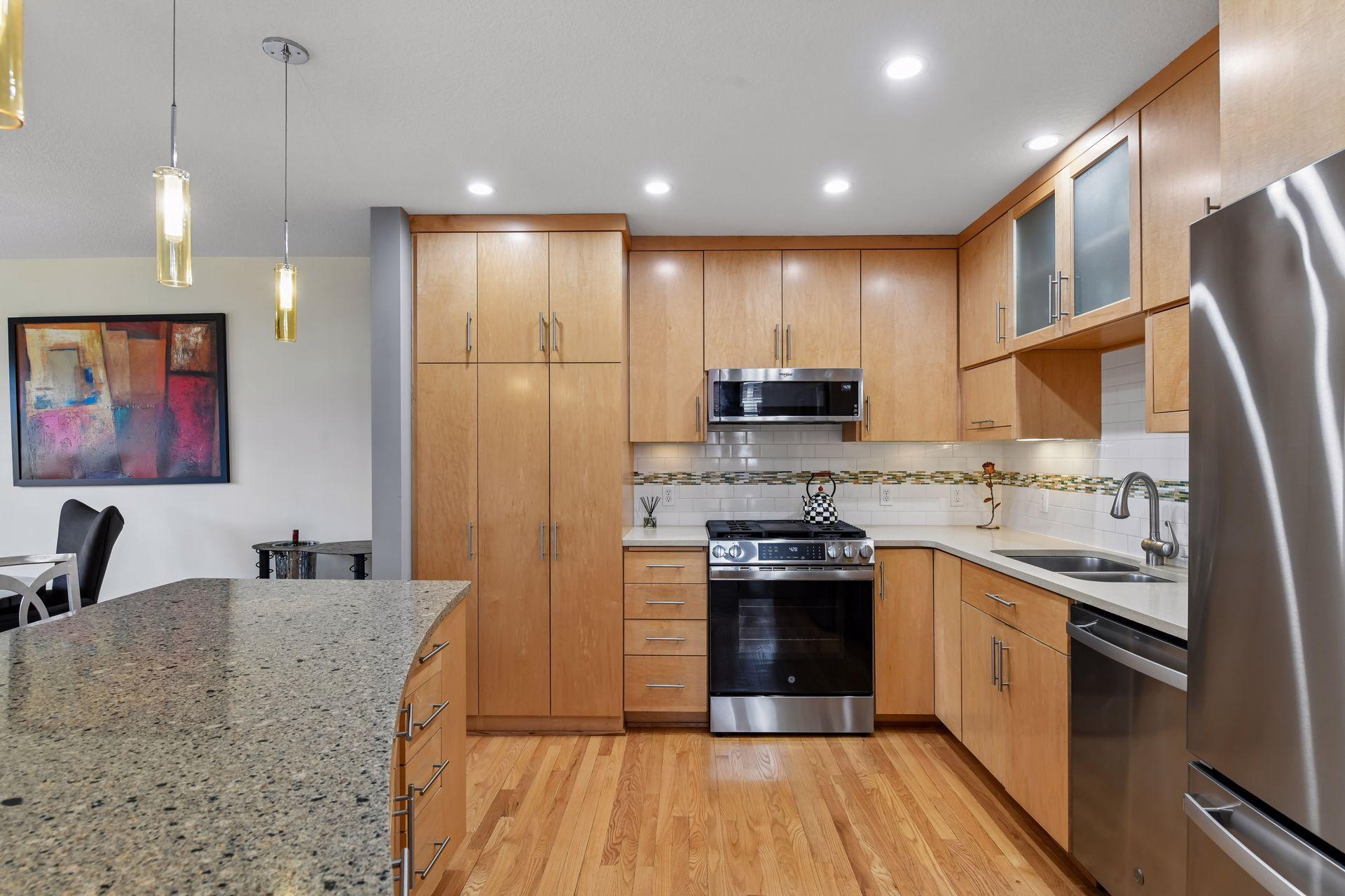 3433 Saint Louis Avenue - Spacecrafting - 0012.jpg