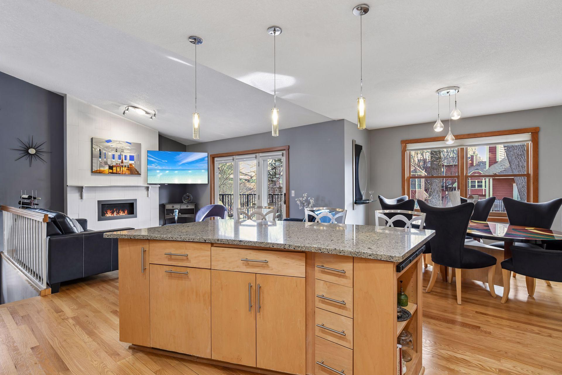 3433 Saint Louis Avenue - Spacecrafting - 0013.jpg