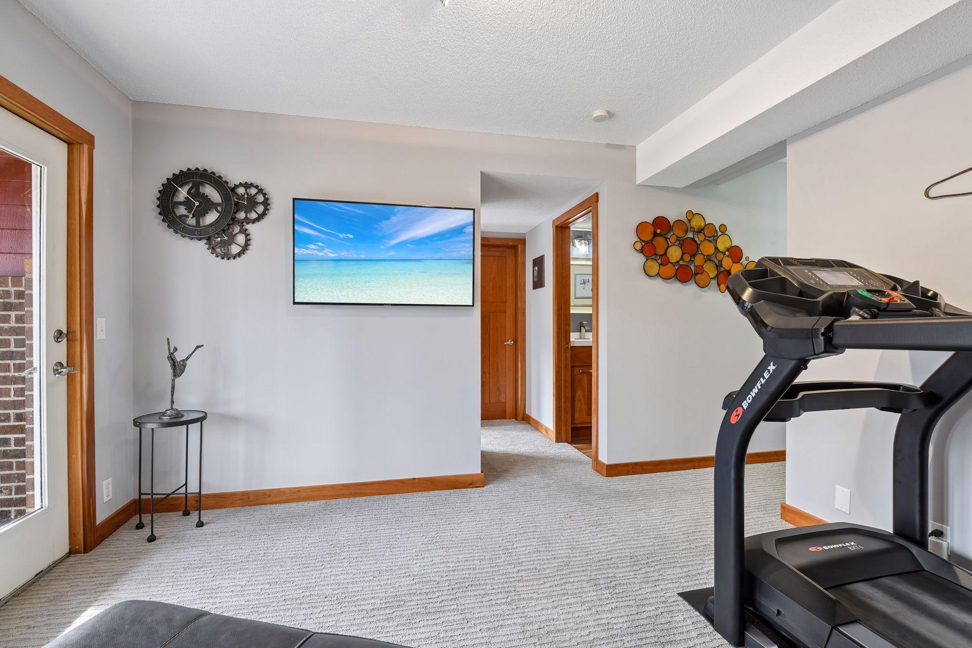 3433 Saint Louis Avenue - Spacecrafting - 0030.jpg