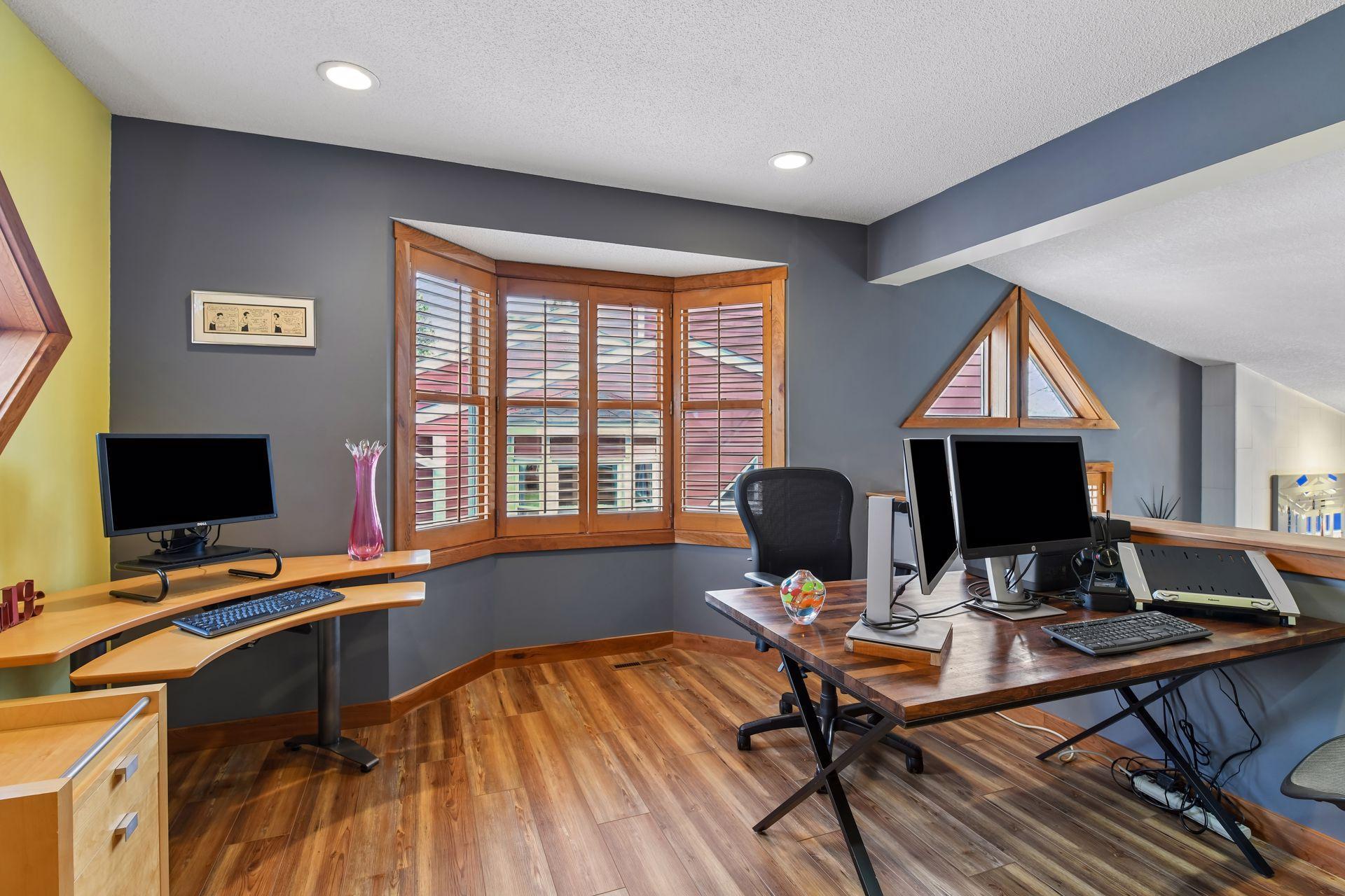 3433 Saint Louis Avenue - Spacecrafting - 0025.jpg