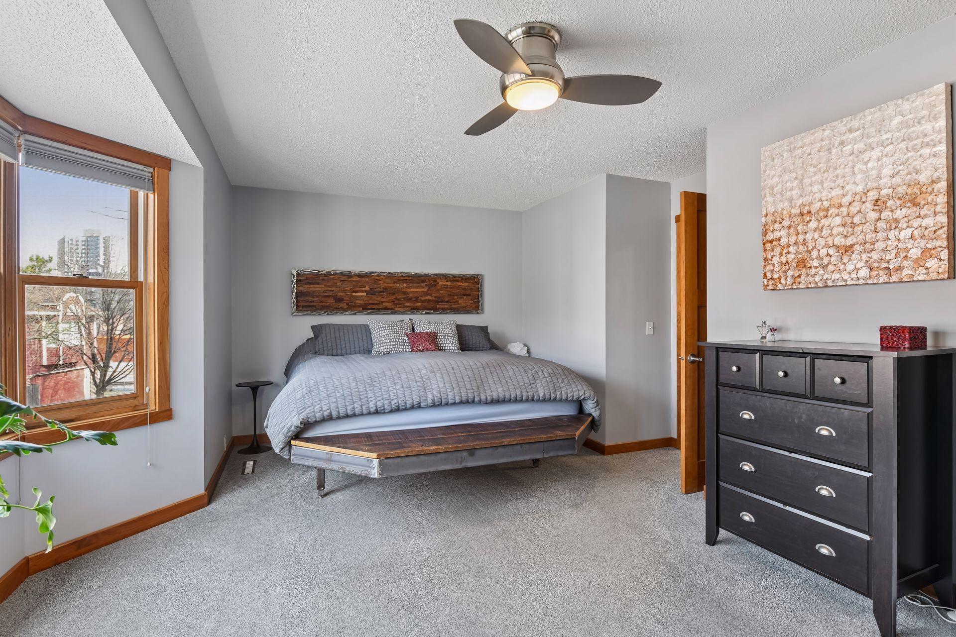 3433 Saint Louis Avenue - Spacecrafting - 0019.jpg