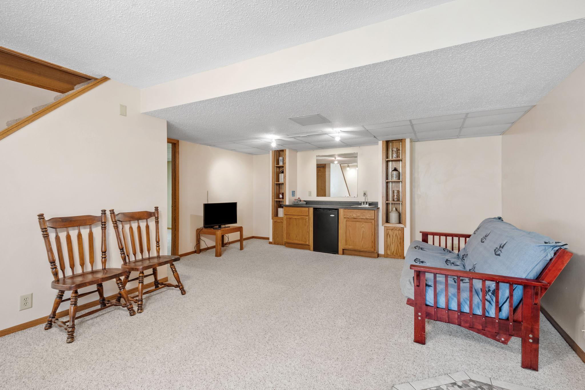 46-web-or-mls-11520 120th St N-46.jpg