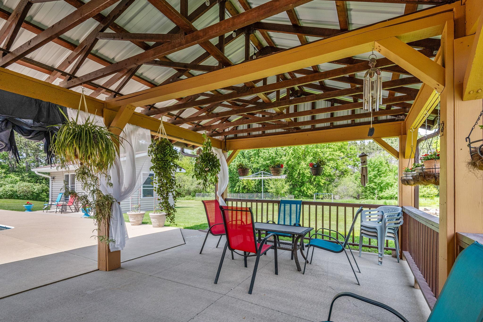 7-web-or-mls-11520 120th St N-7.jpg