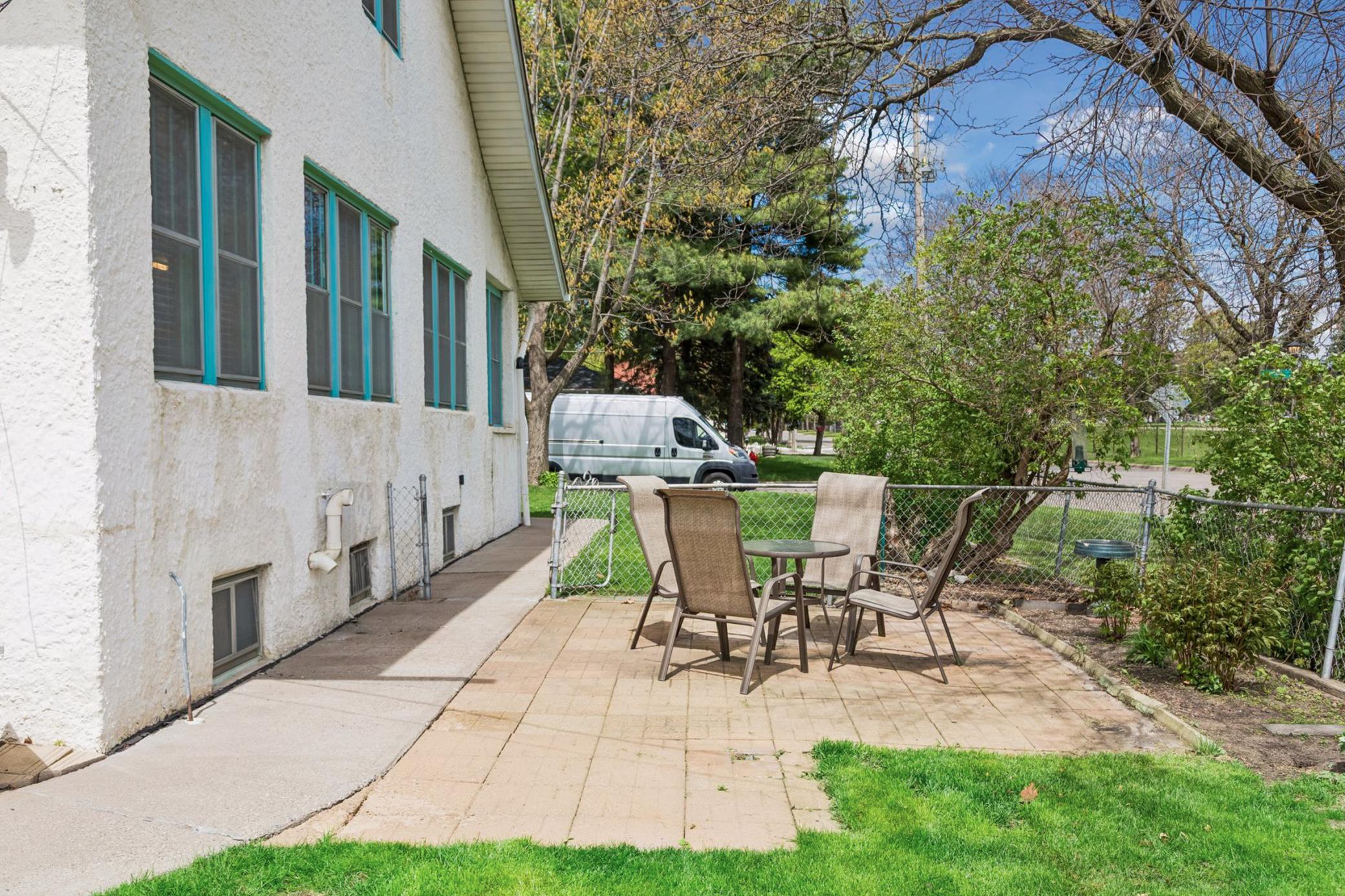 982 Topping Street, Saint Paul, MN 55103