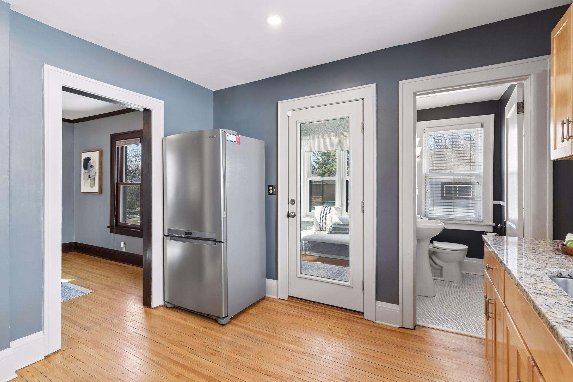 4618 Wentworth Avenue - Spacecrafting - 0024.jpg