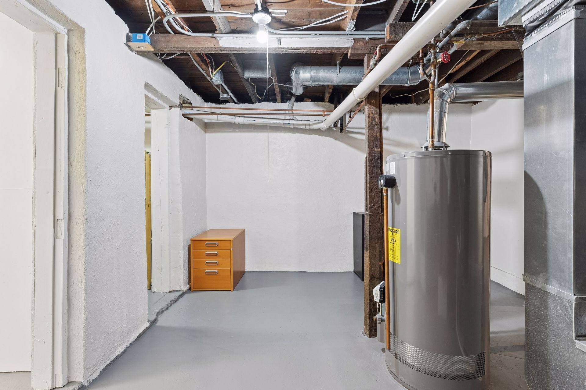 4618 Wentworth Avenue - Spacecrafting - 0038.jpg