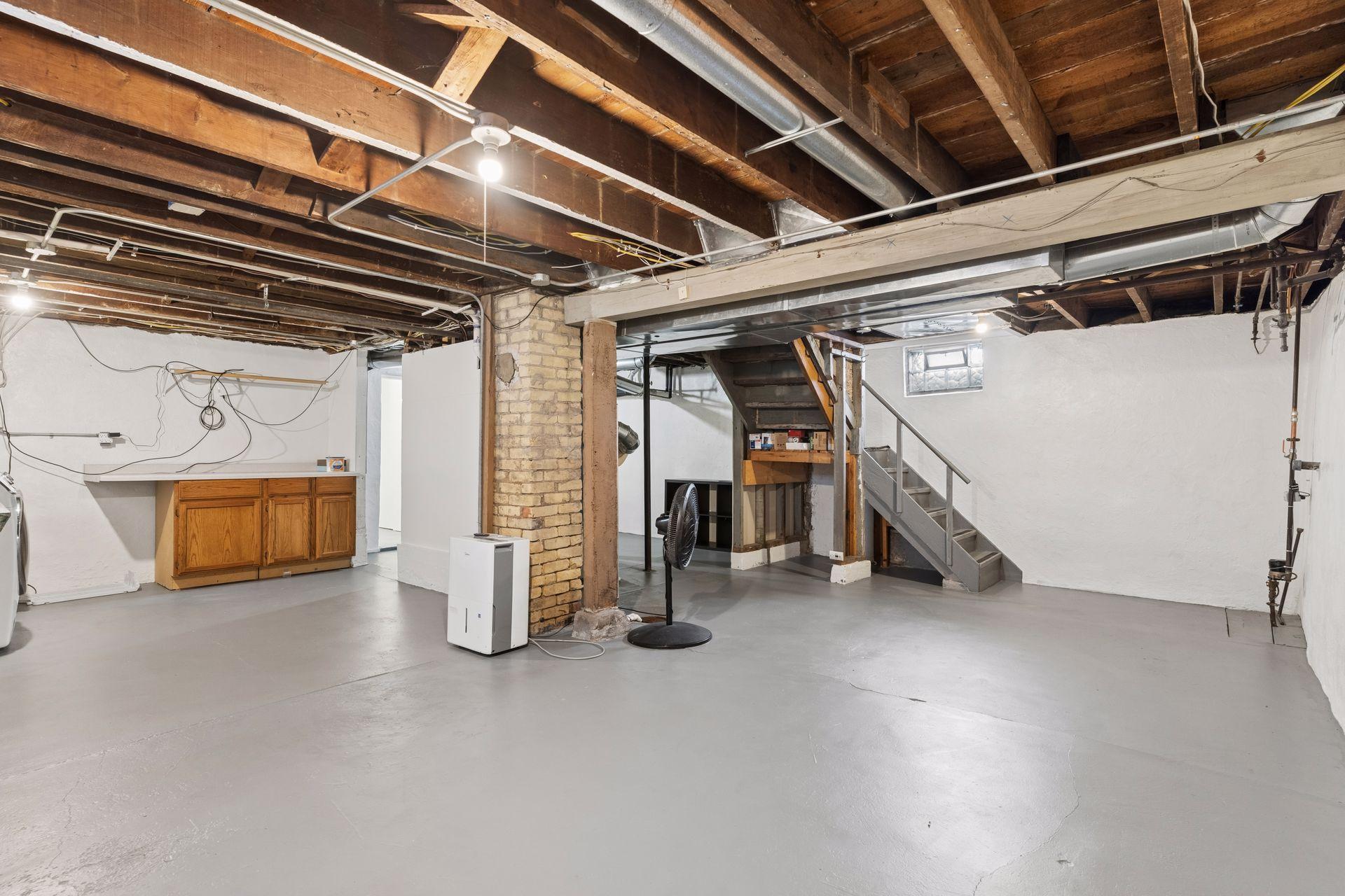 4618 Wentworth Avenue - Spacecrafting - 0036.jpg