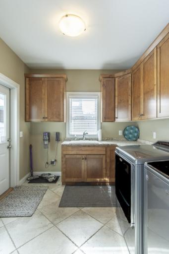 4691 Lakeview Drive, Cushing, MN 56443
