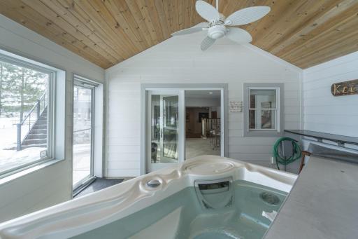 4691 Lakeview Drive, Cushing, MN 56443