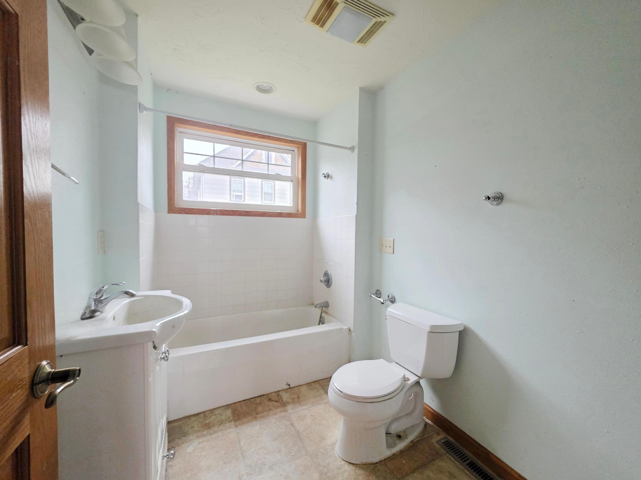 Main Floor Full Bathroom