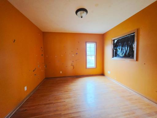 704 N Carver Street, Winthrop, MN 55396