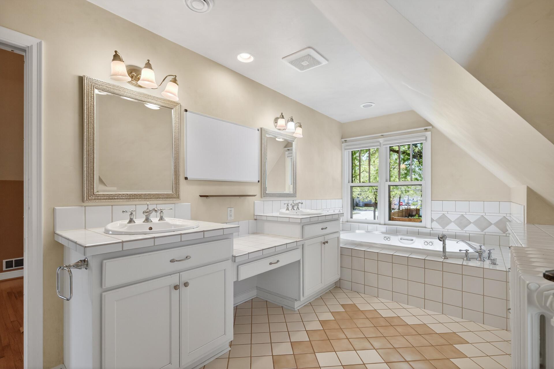 Upper level primary bathroom