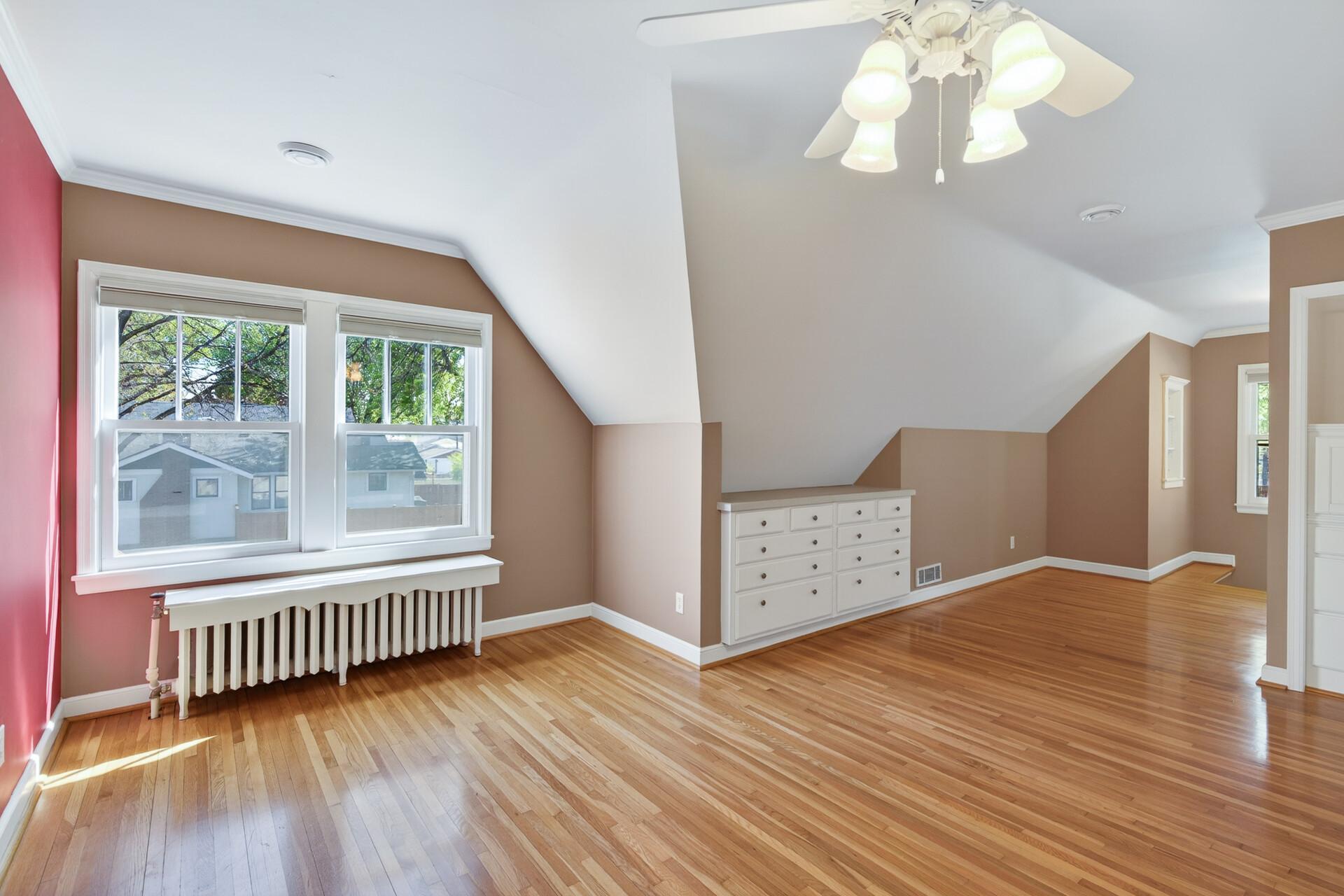 Upper level primary bedroom