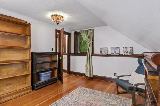 2233 15th Avenue E, North Saint Paul, MN 55109