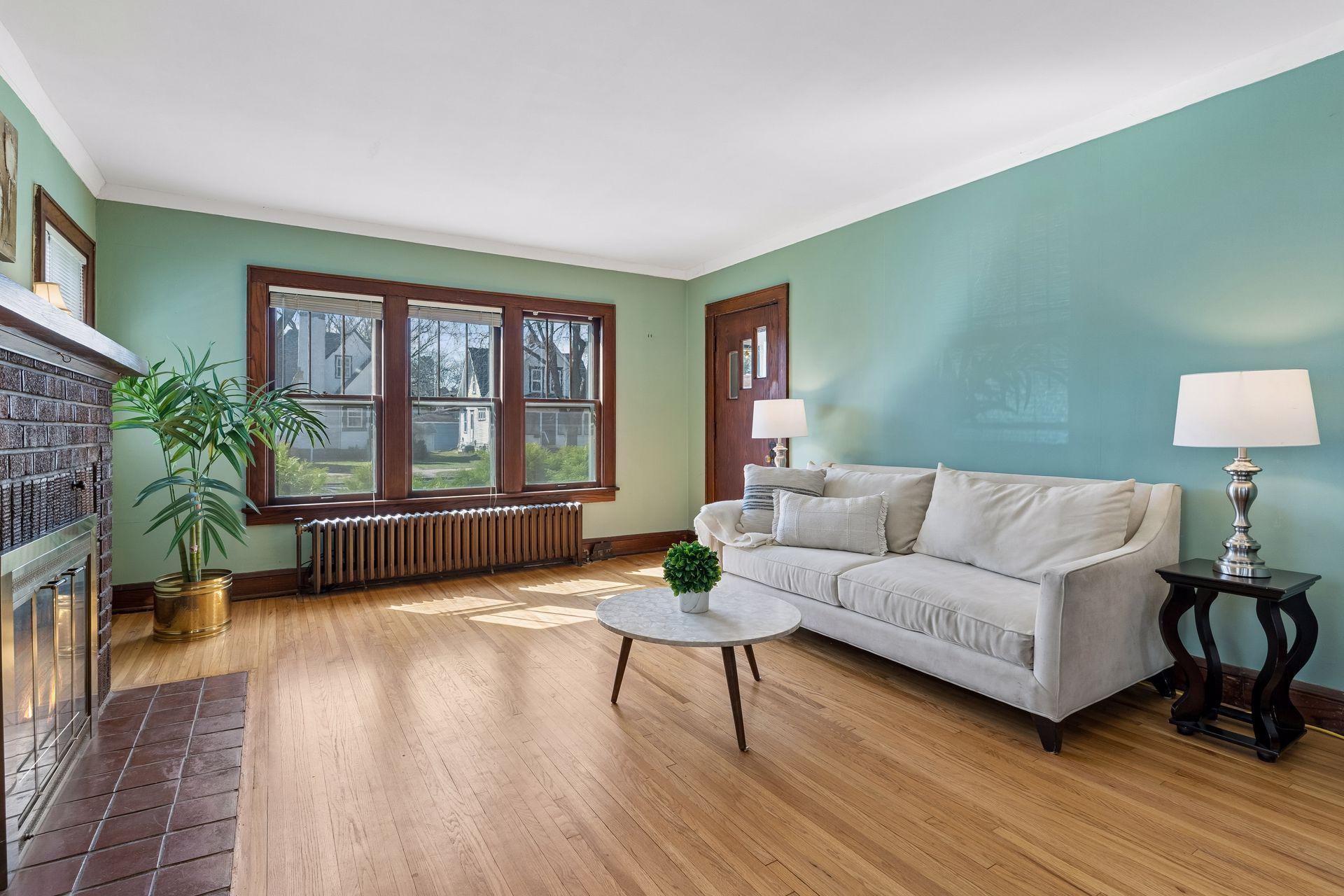 West facing front windows.