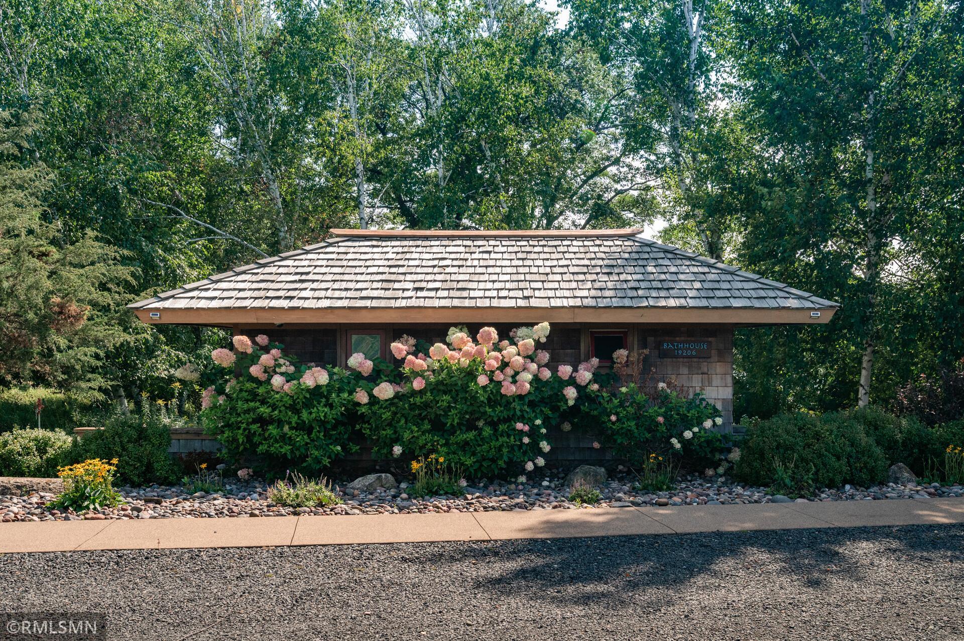 63_19320_Meadowridge108_mls.jpg