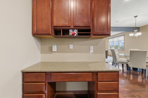 2061 Winterberry Lane, Shakopee, MN 55379
