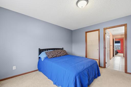 2061 Winterberry Lane, Shakopee, MN 55379