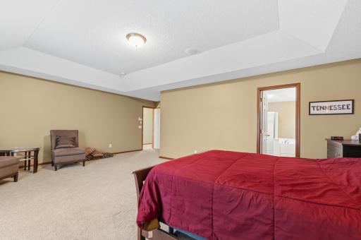 2061 Winterberry Lane, Shakopee, MN 55379