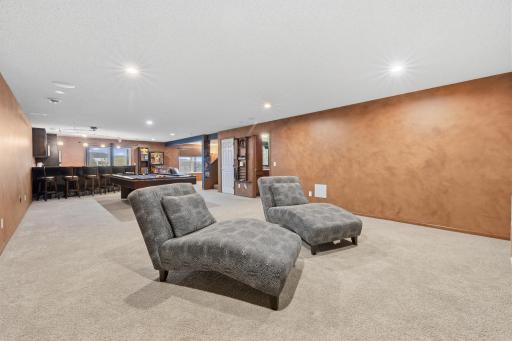 2061 Winterberry Lane, Shakopee, MN 55379