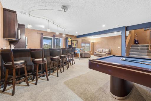 2061 Winterberry Lane, Shakopee, MN 55379
