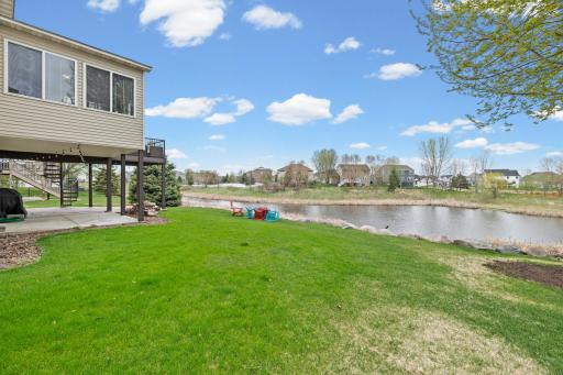 2061 Winterberry Lane, Shakopee, MN 55379