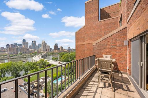100 2nd Street SE, 1004, Minneapolis, MN 55414