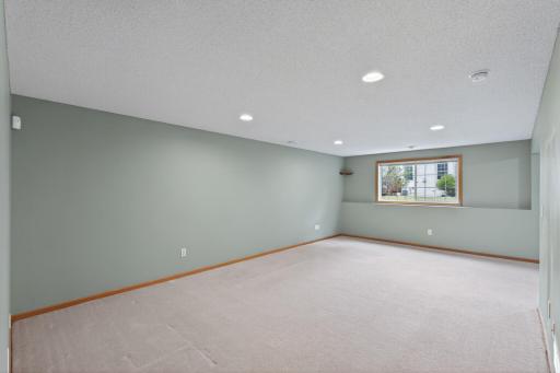 17582 Hackberry Court, Eden Prairie, MN 55347