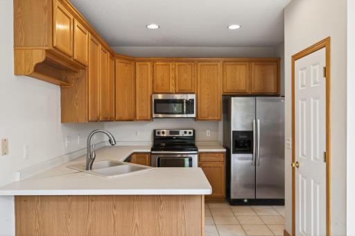 17582 Hackberry Court, Eden Prairie, MN 55347
