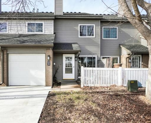 10005 Russell Avenue N, 3, Minneapolis, MN 55444