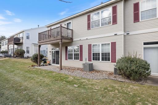 1667 Countryside Drive, Shakopee, MN 55379