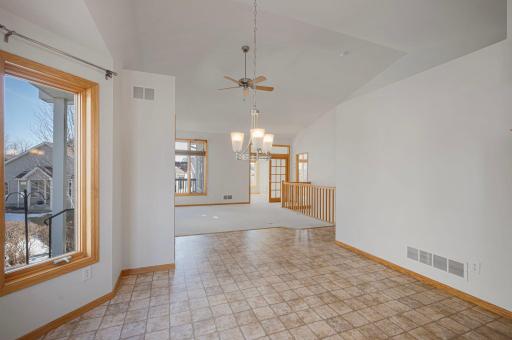 14313 Savanna Oaks Drive, Savage, MN 55378