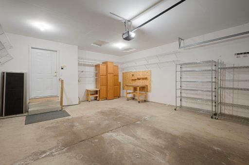 14313 Savanna Oaks Drive, Savage, MN 55378