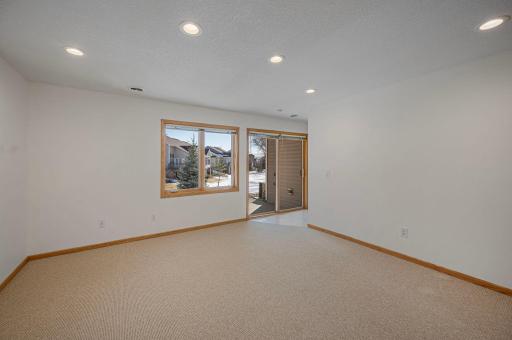 14313 Savanna Oaks Drive, Savage, MN 55378